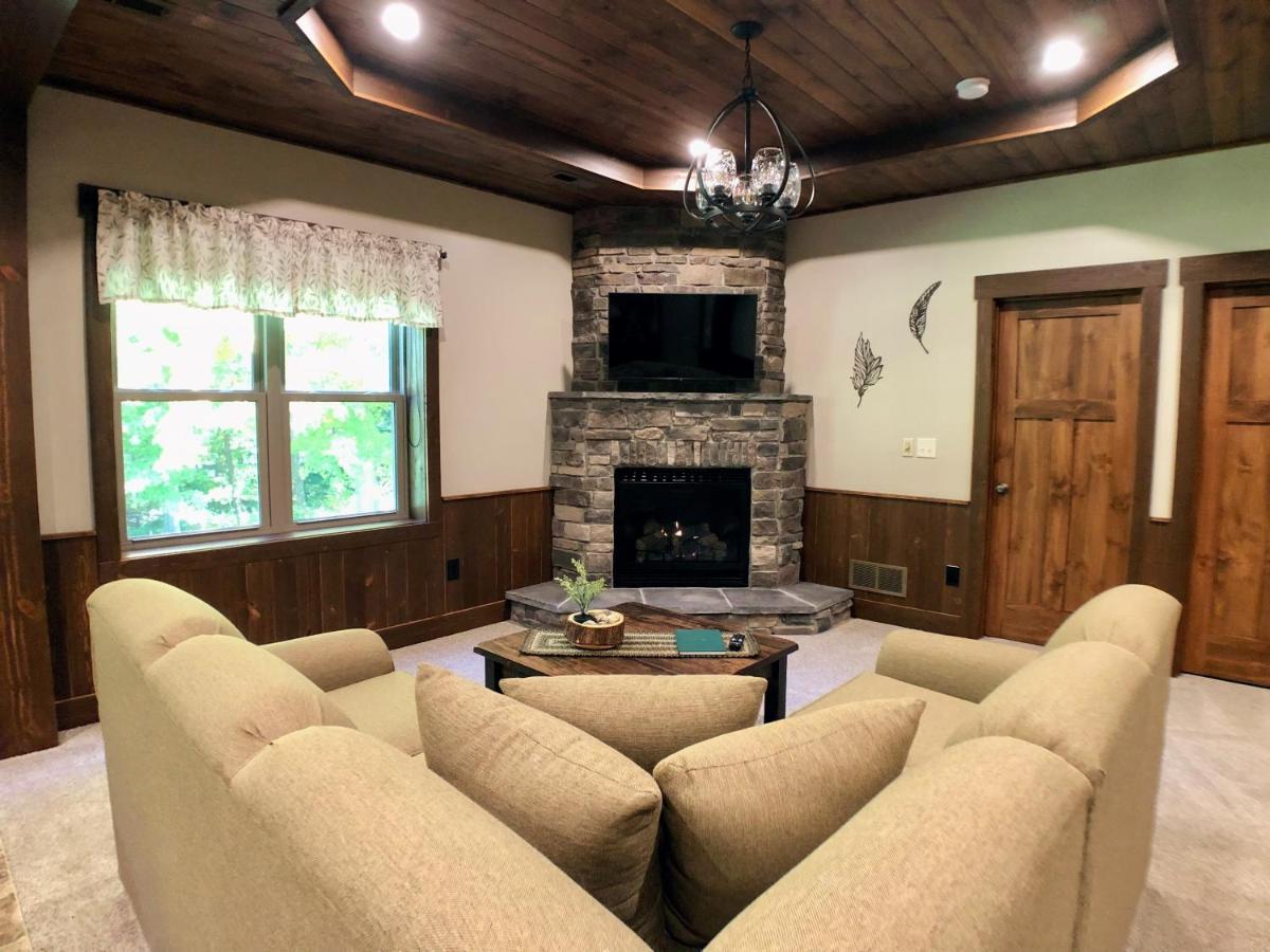 Sojourner'S Lodge & Log Cabin Suites Dundee Екстериор снимка