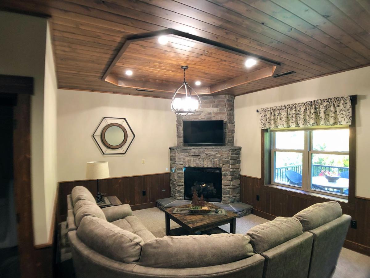 Sojourner'S Lodge & Log Cabin Suites Dundee Екстериор снимка