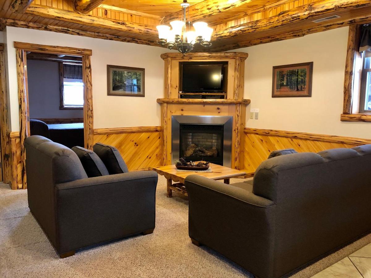 Sojourner'S Lodge & Log Cabin Suites Dundee Екстериор снимка
