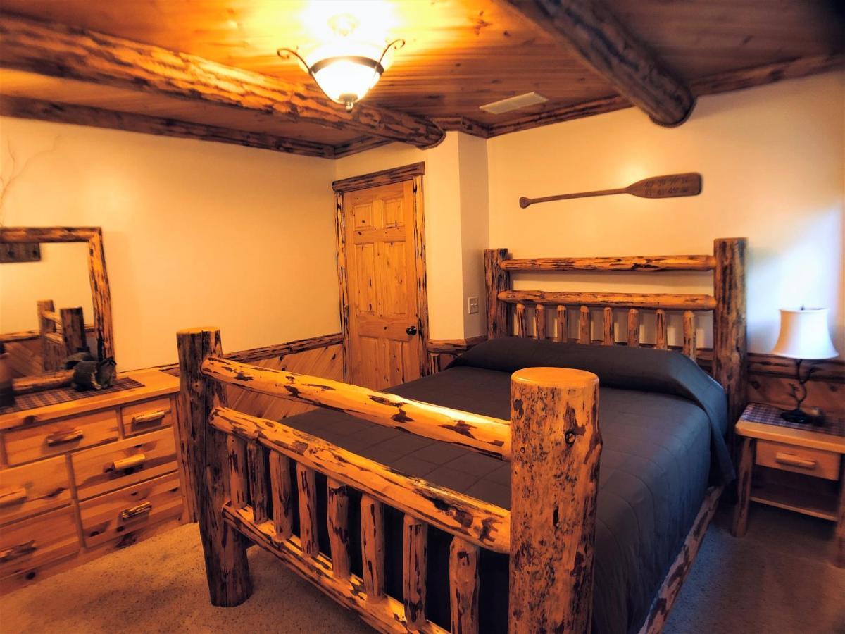 Sojourner'S Lodge & Log Cabin Suites Dundee Екстериор снимка