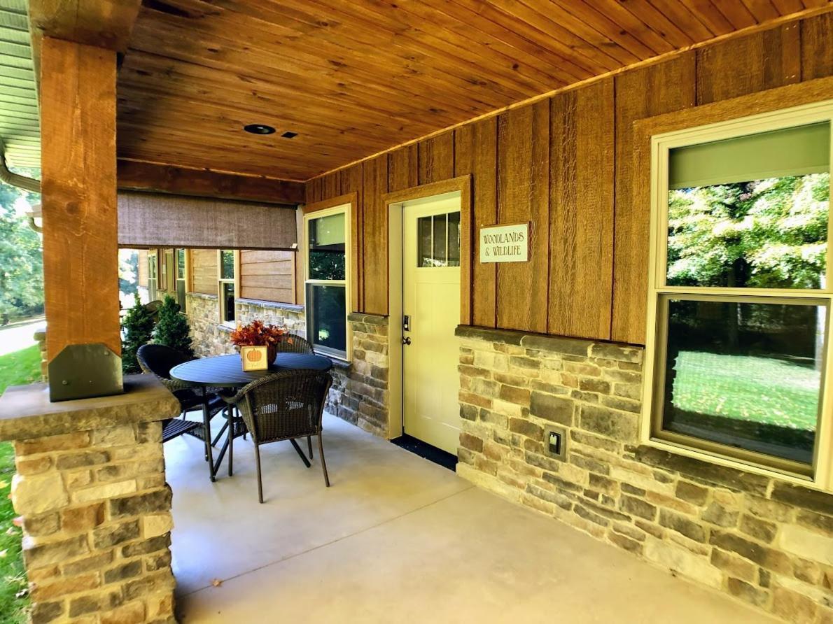 Sojourner'S Lodge & Log Cabin Suites Dundee Екстериор снимка