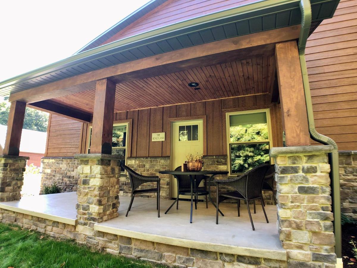Sojourner'S Lodge & Log Cabin Suites Dundee Екстериор снимка