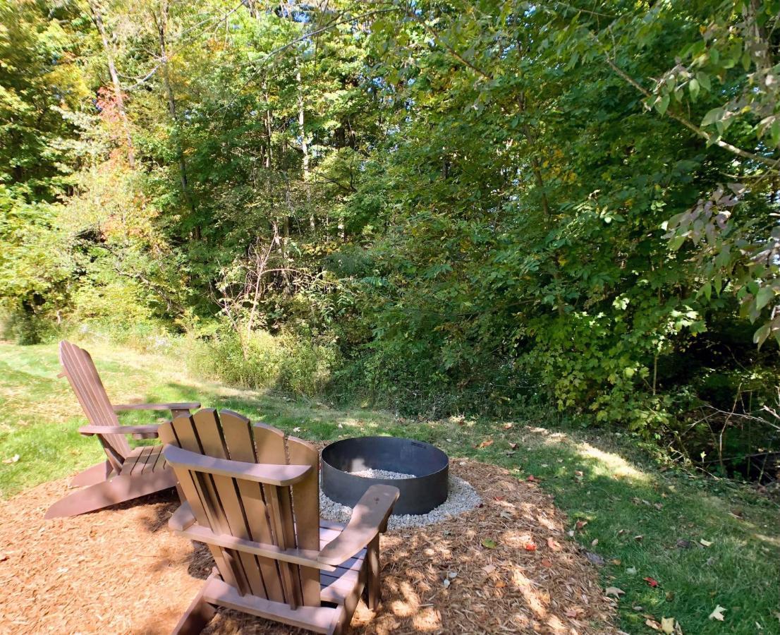 Sojourner'S Lodge & Log Cabin Suites Dundee Екстериор снимка