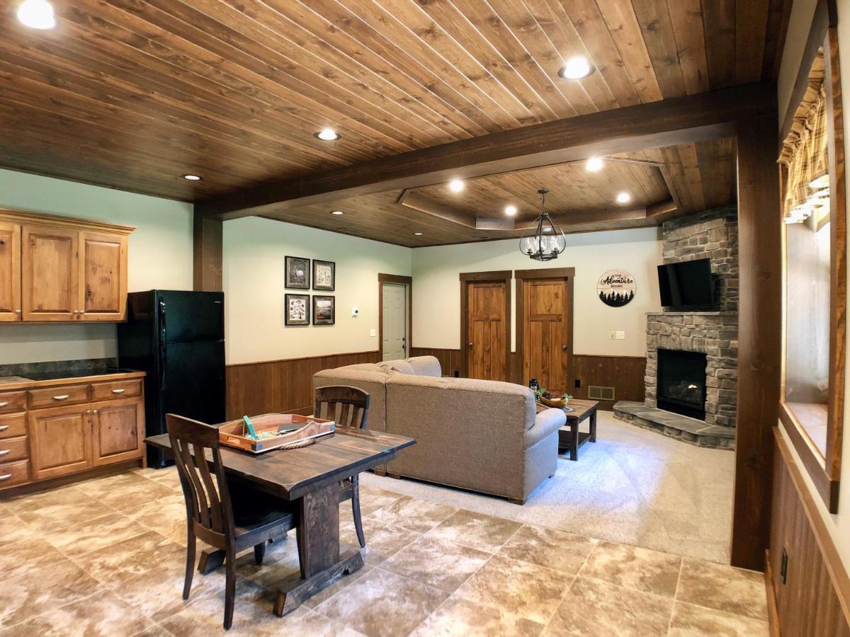 Sojourner'S Lodge & Log Cabin Suites Dundee Екстериор снимка