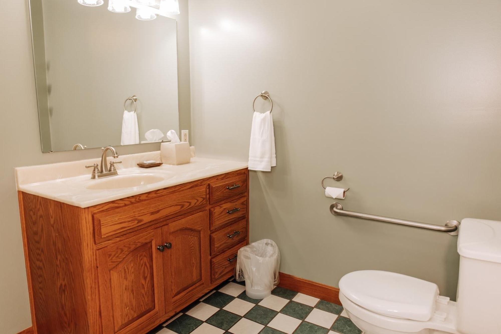 Sojourner'S Lodge & Log Cabin Suites Dundee Екстериор снимка