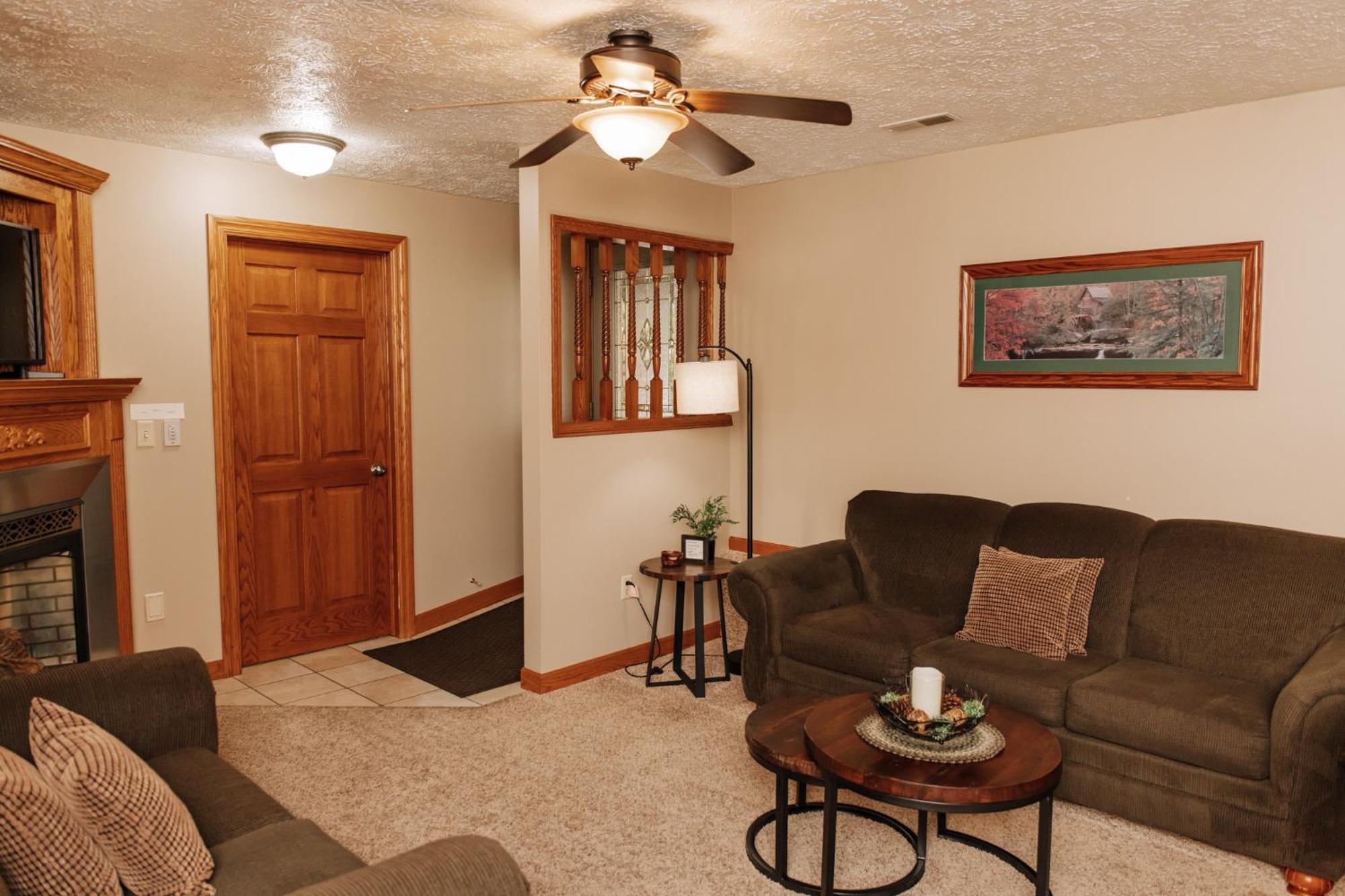 Sojourner'S Lodge & Log Cabin Suites Dundee Екстериор снимка