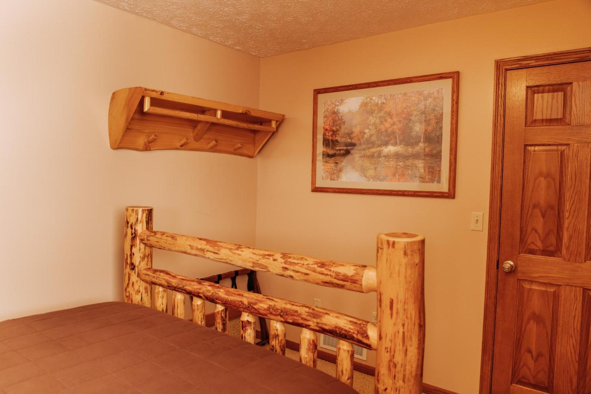 Sojourner'S Lodge & Log Cabin Suites Dundee Екстериор снимка