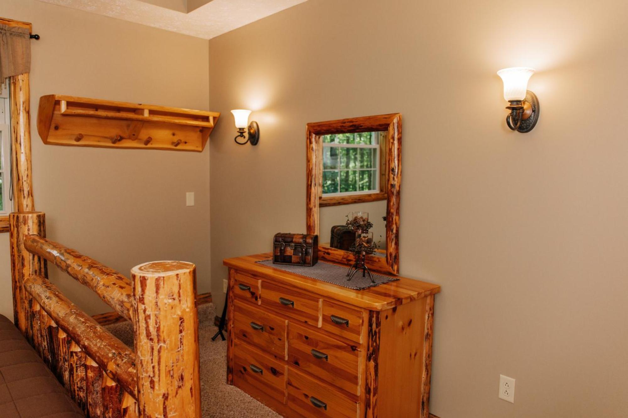 Sojourner'S Lodge & Log Cabin Suites Dundee Екстериор снимка