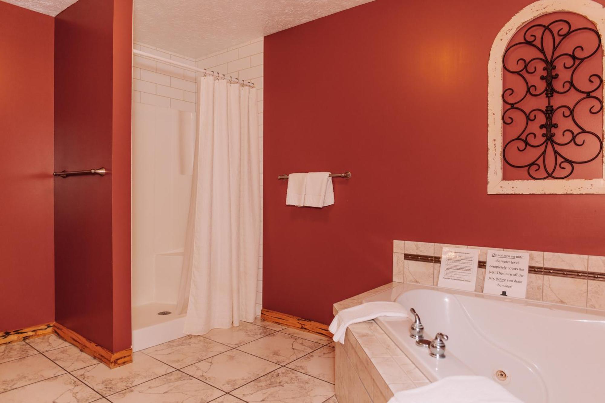 Sojourner'S Lodge & Log Cabin Suites Dundee Екстериор снимка