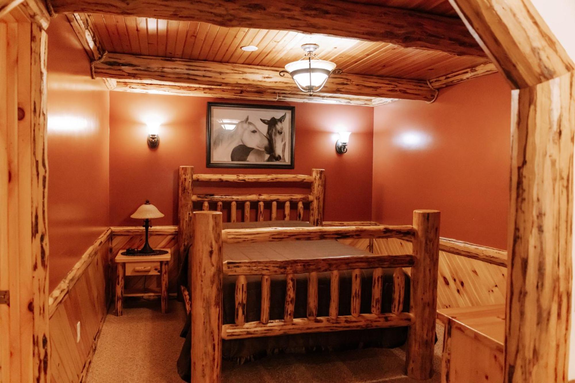 Sojourner'S Lodge & Log Cabin Suites Dundee Екстериор снимка