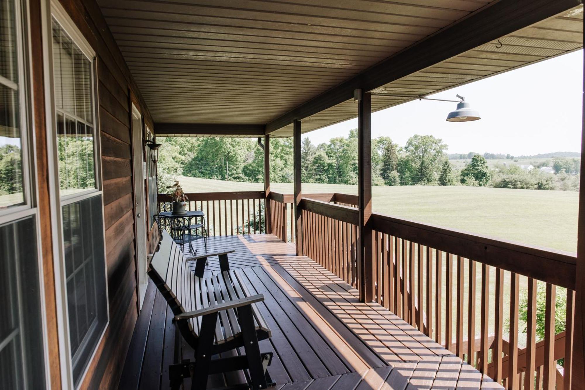 Sojourner'S Lodge & Log Cabin Suites Dundee Екстериор снимка