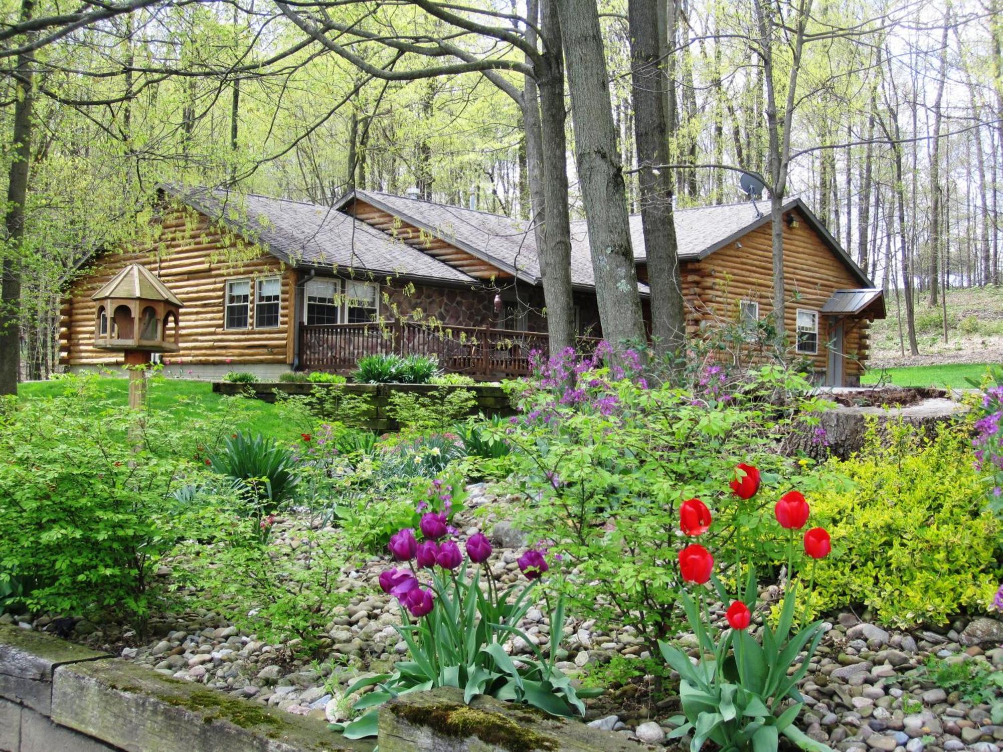 Sojourner'S Lodge & Log Cabin Suites Dundee Екстериор снимка